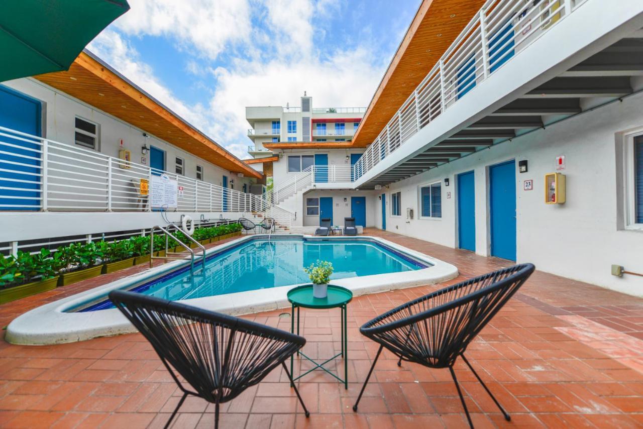 Cozy 1 Bedroom With Pool Steps From The Beach #47 Hollywood Exterior foto