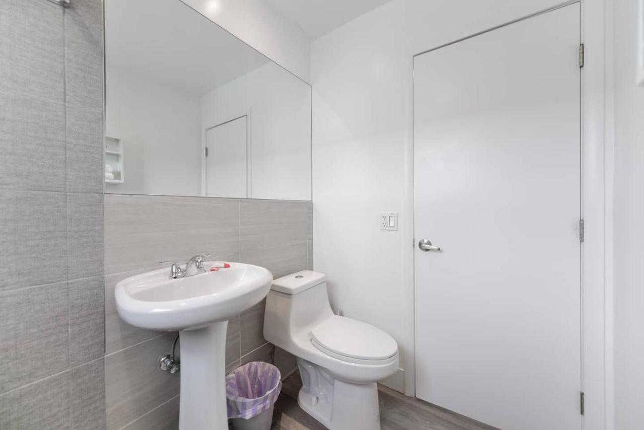 Cozy 1 Bedroom With Pool Steps From The Beach #47 Hollywood Exterior foto